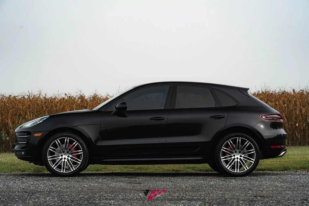 2017 Porsche Macan Turbo - Image 2 of 21