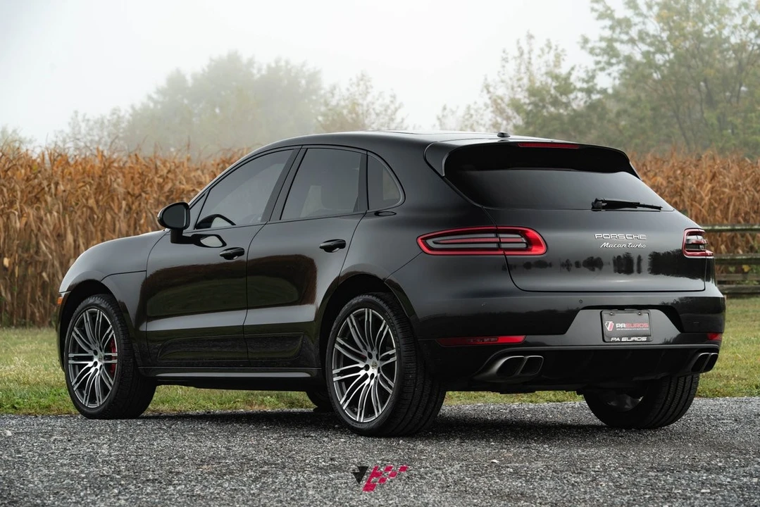 2017 Porsche Macan Turbo - Image 3 of 21