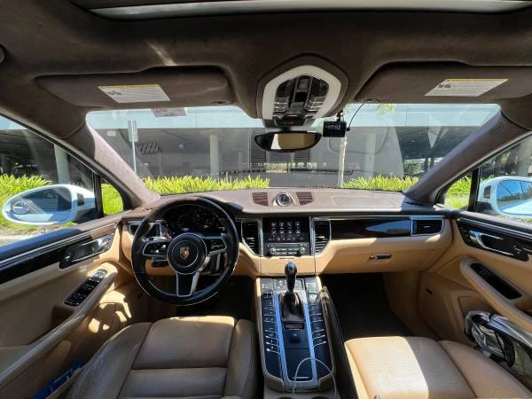 2017 Porsche Macan Turbo - Image 5 of 8