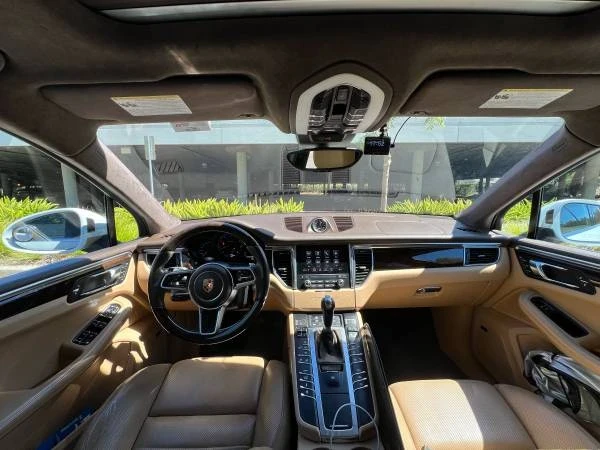 2017 Porsche Macan Turbo - Image 15 of 15