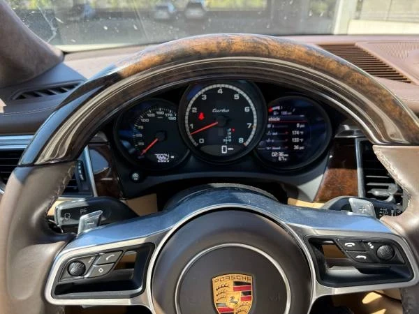 2017 Porsche Macan Turbo - Image 9 of 15