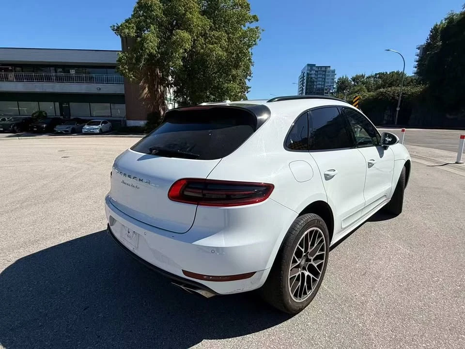 2017 Porsche Macan Turbo - Image 5 of 19