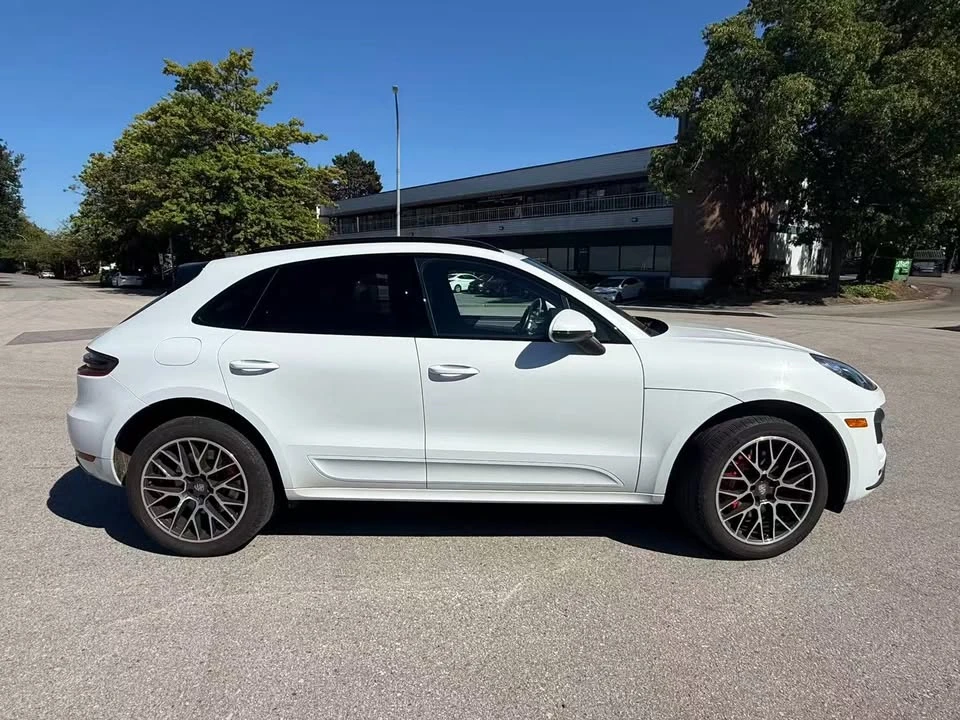 2017 Porsche Macan Turbo - Image 4 of 19