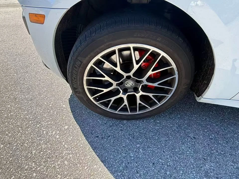2017 Porsche Macan Turbo - Image 9 of 19