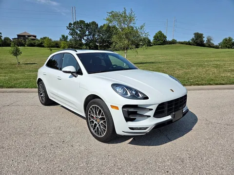 2017 Porsche Macan Turbo