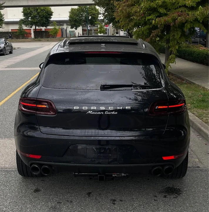 2017 Porsche Macan Turbo - Image 3 of 17