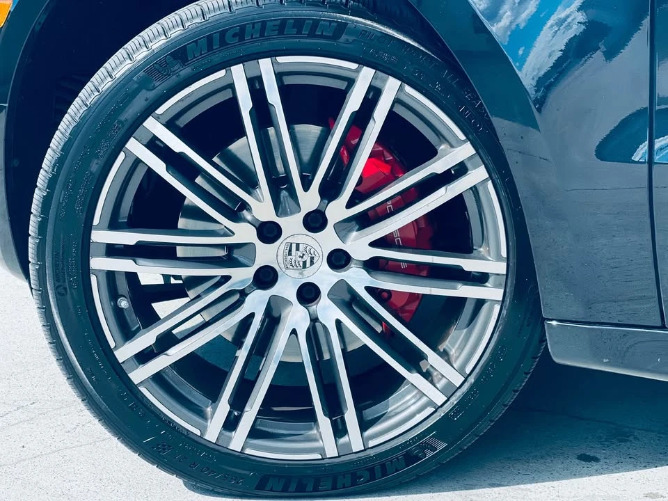 2017 Porsche Macan Turbo - Image 7 of 20