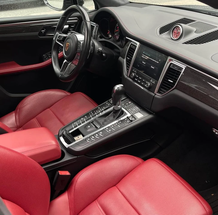 2017 Porsche Macan Turbo - Image 4 of 17