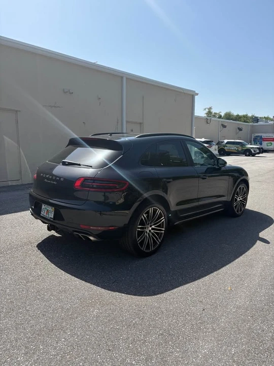 2017 Porsche Macan Turbo - Image 4 of 12