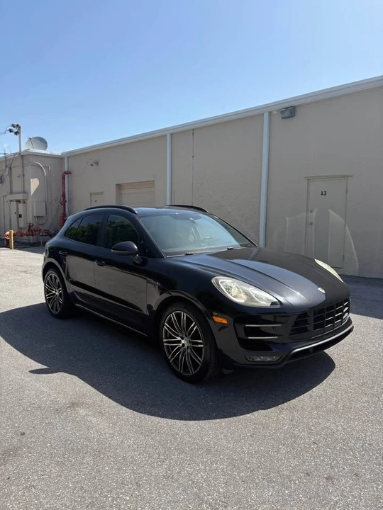 2017 Porsche Macan Turbo - Image 3 of 12