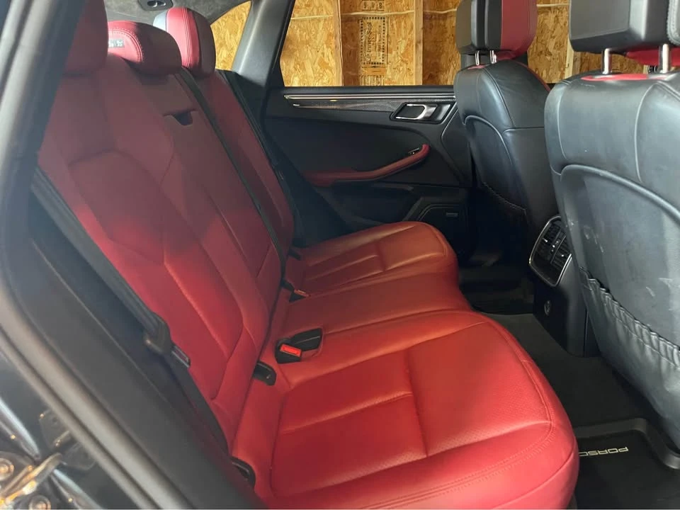 2017 Porsche Macan Turbo - Image 7 of 8