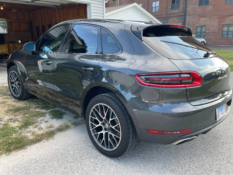 2017 Porsche Macan Turbo - Image 3 of 8