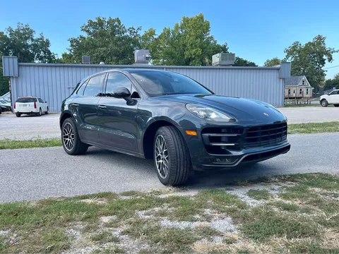 2017 Porsche Macan Turbo