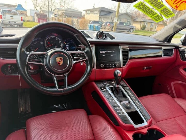 2017 Porsche Macan Turbo - Image 12 of 20