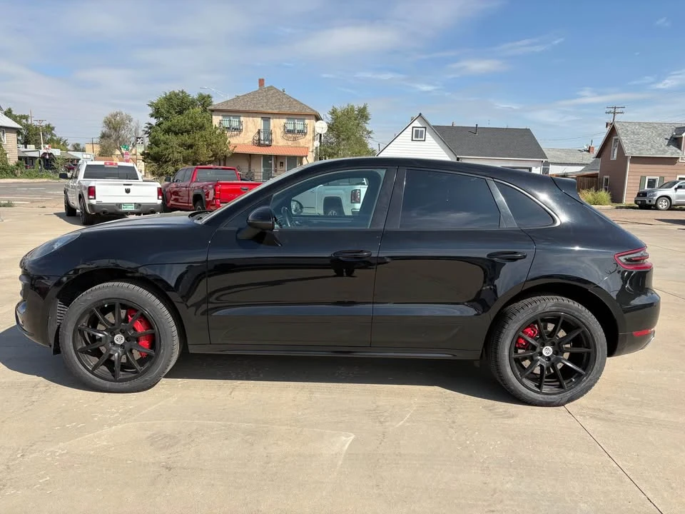 2017 Porsche Macan Turbo - Image 9 of 20