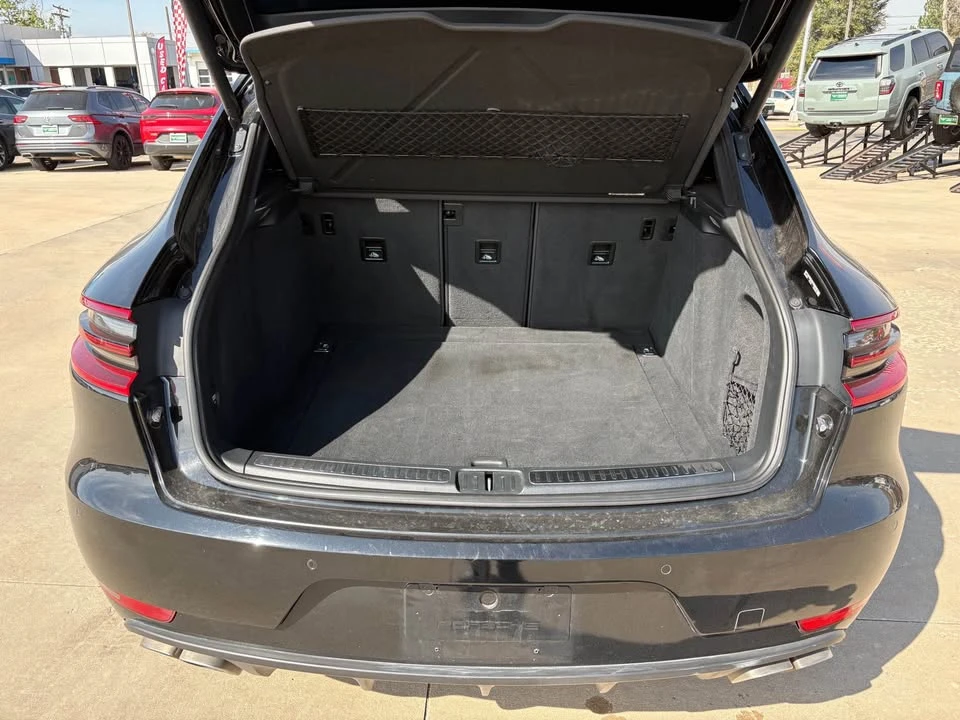 2017 Porsche Macan Turbo - Image 7 of 20