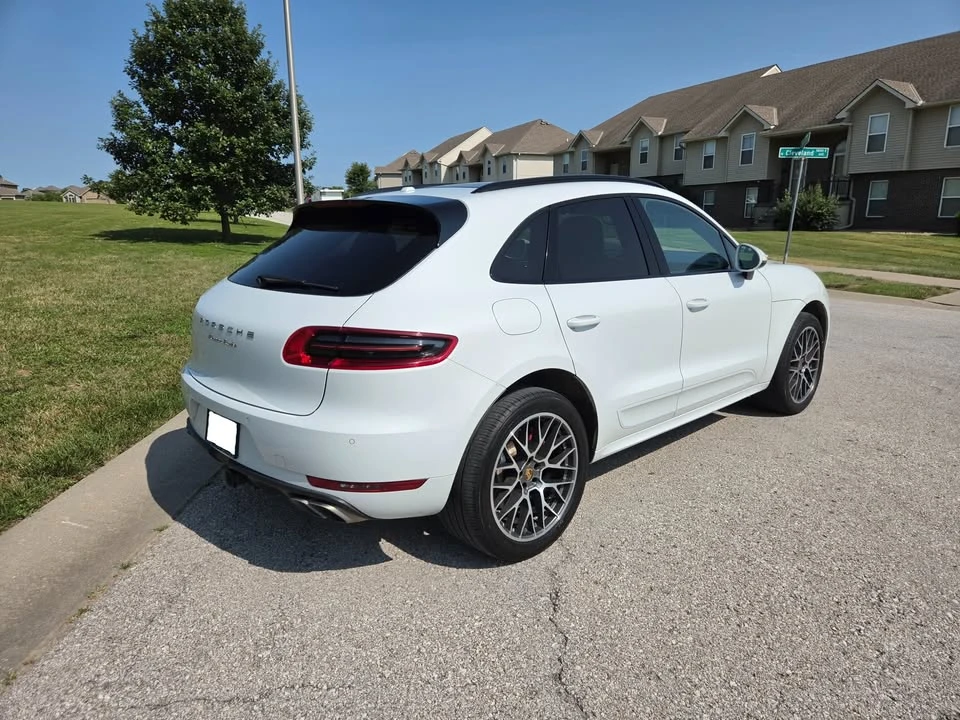 2017 Porsche Macan Turbo - Image 6 of 20