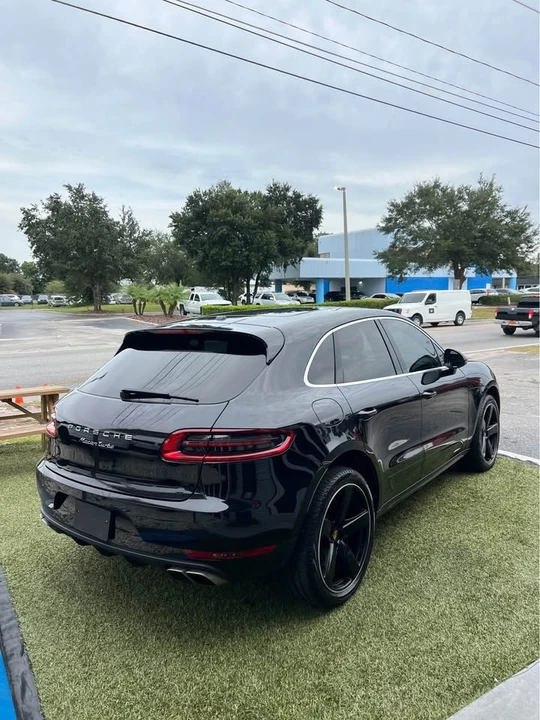 2017 Porsche Macan Turbo - Image 5 of 12