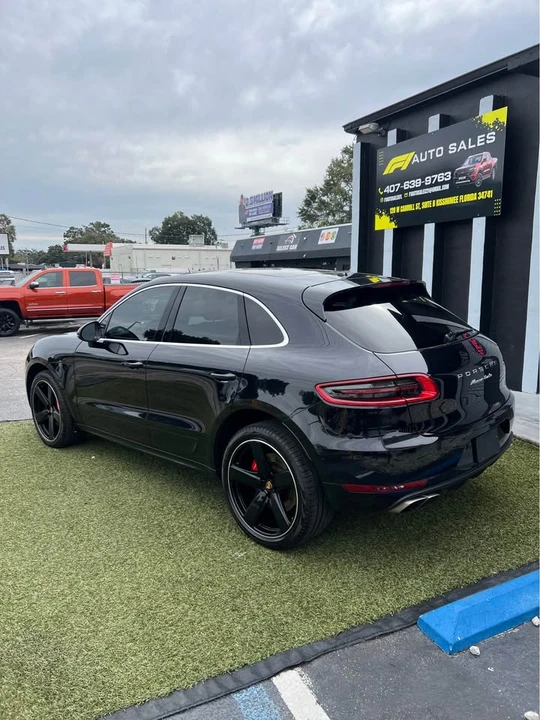 2017 Porsche Macan Turbo - Image 7 of 12