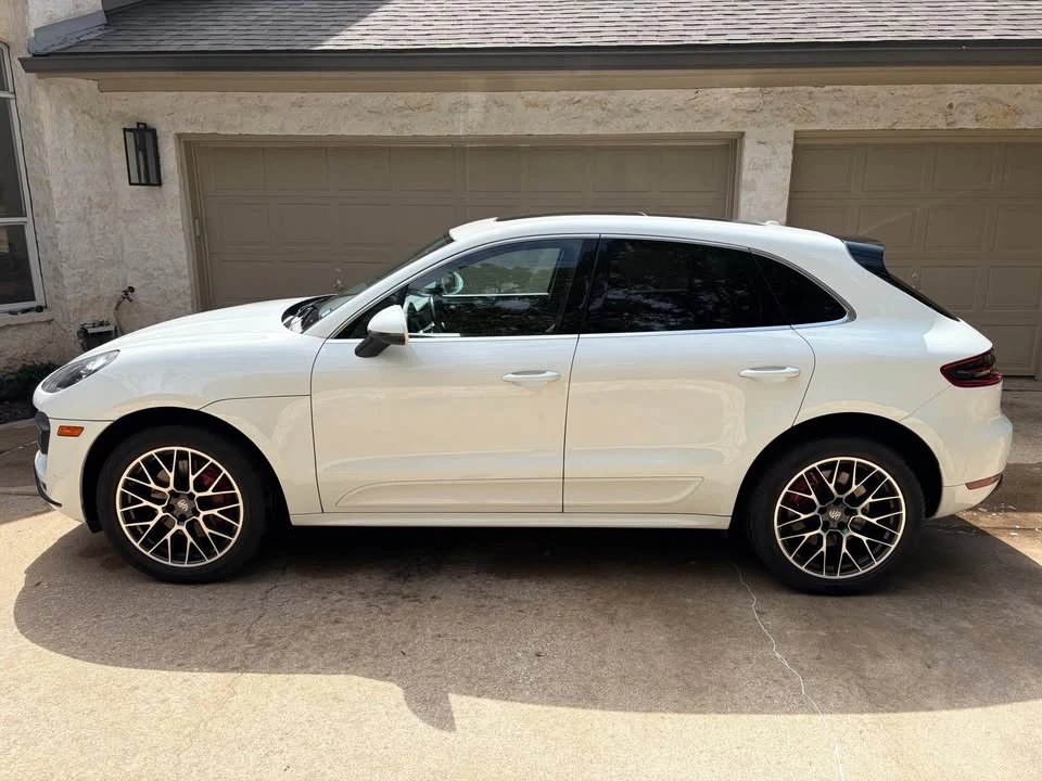 2017 Porsche Macan Turbo - Image 3 of 10