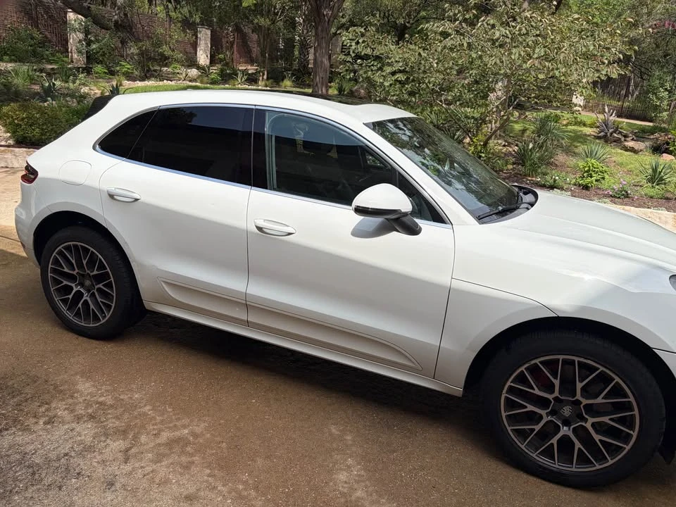 2017 Porsche Macan Turbo - Image 7 of 10