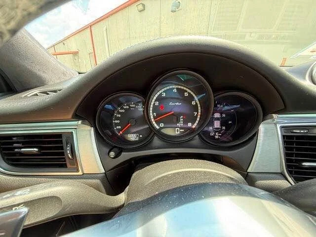 2017 Porsche Macan Turbo - Image 16 of 20