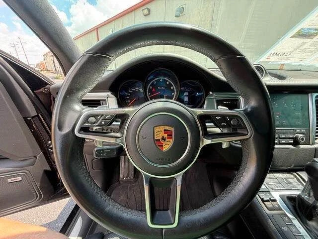 2017 Porsche Macan Turbo - Image 19 of 20
