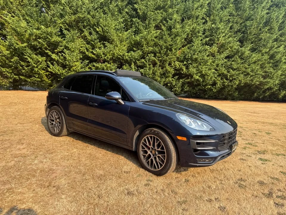 2017 Porsche Macan Turbo - Image 3 of 16