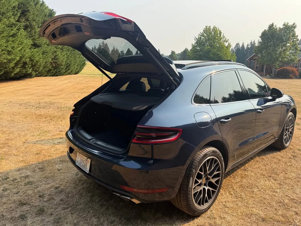 2017 Porsche Macan Turbo - Image 12 of 16