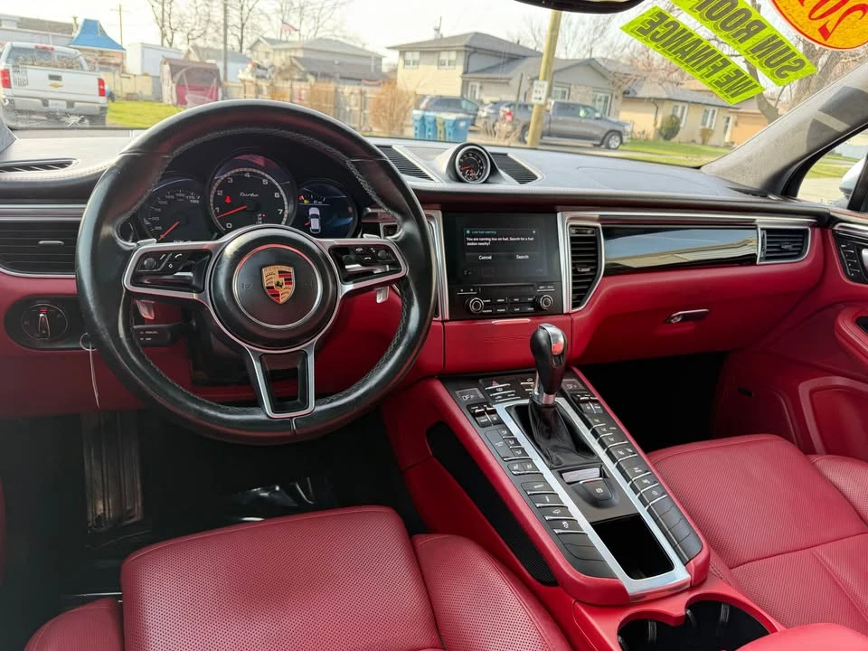 2017 Porsche Macan Turbo - Image 12 of 20