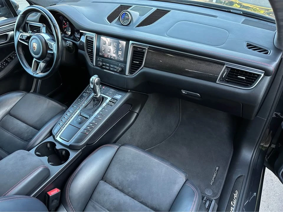 2017 Porsche Macan Turbo - Image 17 of 20
