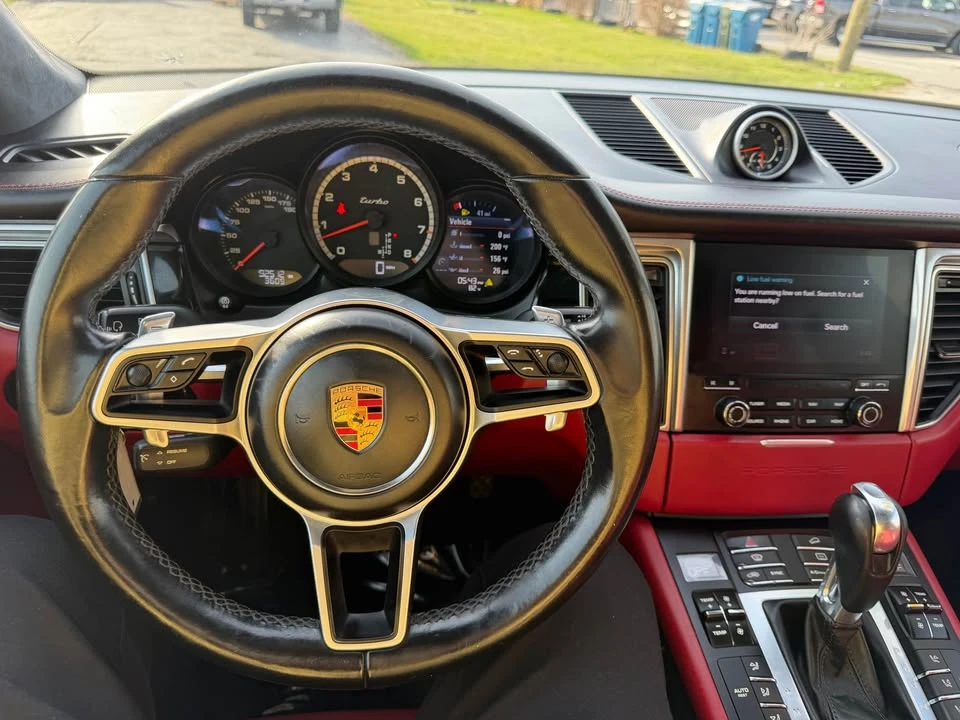 2017 Porsche Macan Turbo - Image 14 of 20