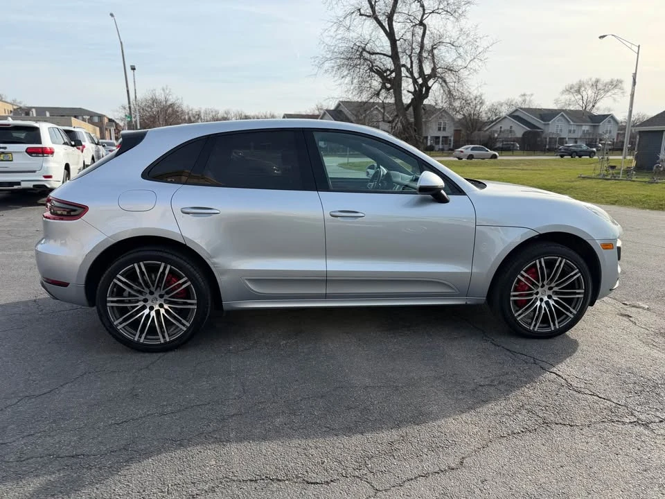 2017 Porsche Macan Turbo - Image 2 of 20
