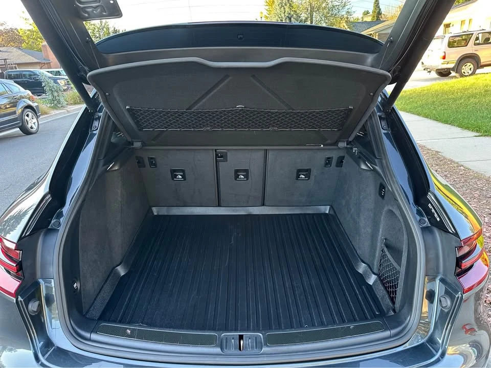 2017 Porsche Macan Turbo - Image 14 of 20