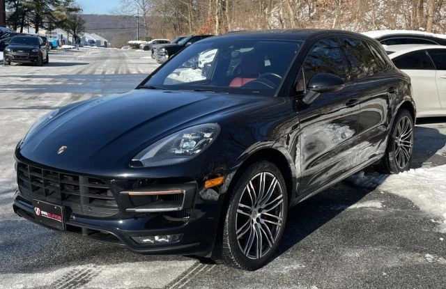 2017 Porsche Macan Turbo - Image 6 of 10