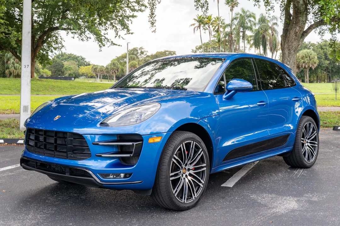 2017 Porsche Macan Turbo - Image 1 of 31