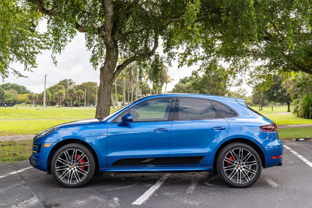 2017 Porsche Macan Turbo - Image 7 of 31