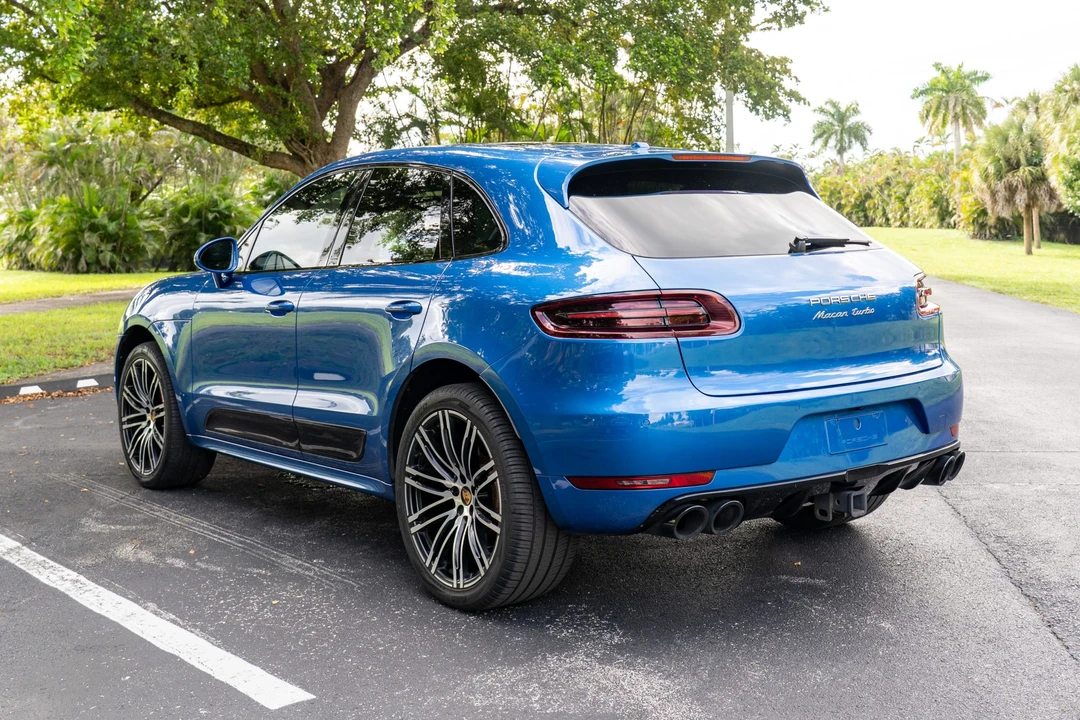 2017 Porsche Macan Turbo - Image 6 of 31