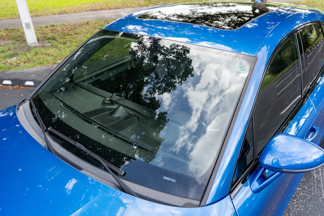 2017 Porsche Macan Turbo - Image 27 of 31
