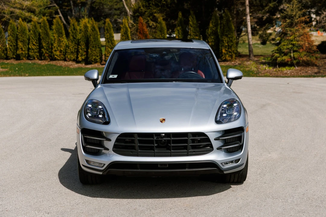 2017 Porsche Macan Turbo - Image 9 of 31