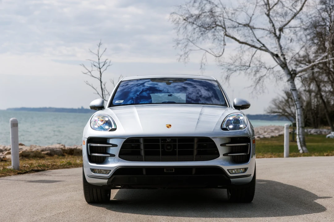 2017 Porsche Macan Turbo - Image 4 of 31