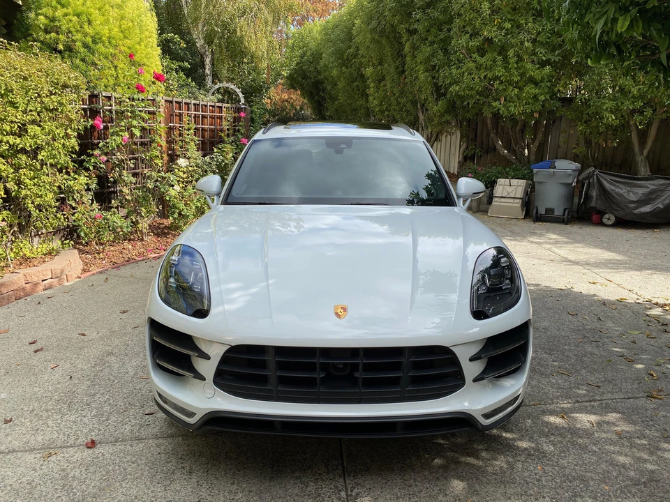 2017 Porsche Macan Turbo - Image 8 of 31