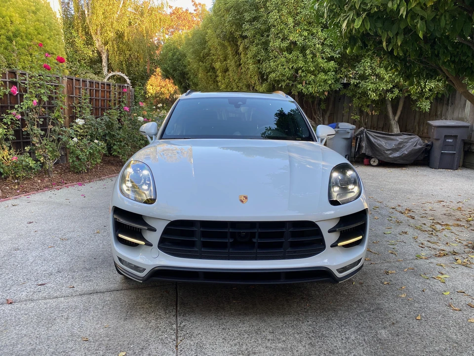 2017 Porsche Macan Turbo - Image 11 of 31