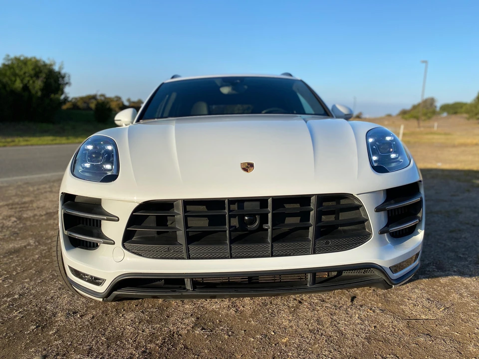 2017 Porsche Macan Turbo - Image 9 of 31
