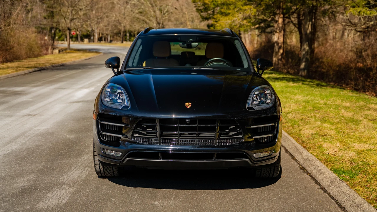 2017 Porsche Macan Turbo - Image 6 of 31