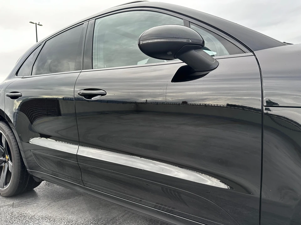 2017 Porsche Macan Turbo - Image 26 of 31
