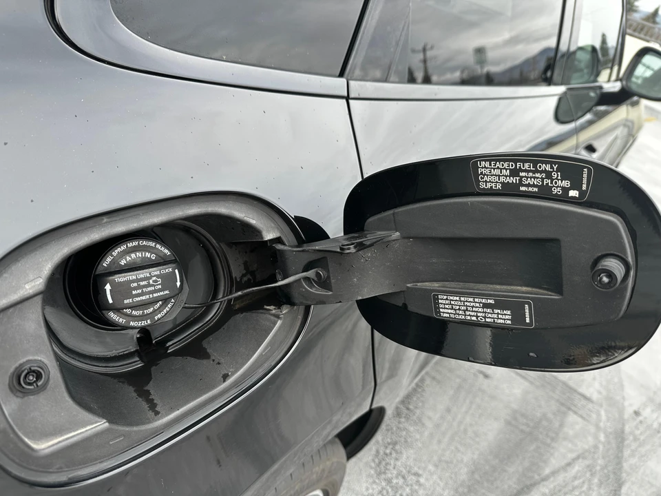 2017 Porsche Macan Turbo - Image 23 of 31