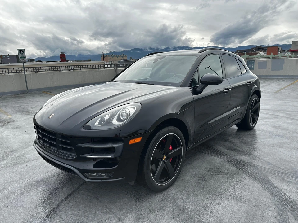 2017 Porsche Macan Turbo - Image 9 of 31