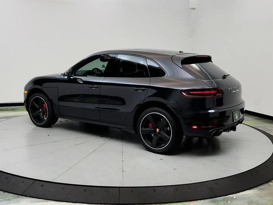 2017 Porsche Macan Turbo - Image 7 of 31