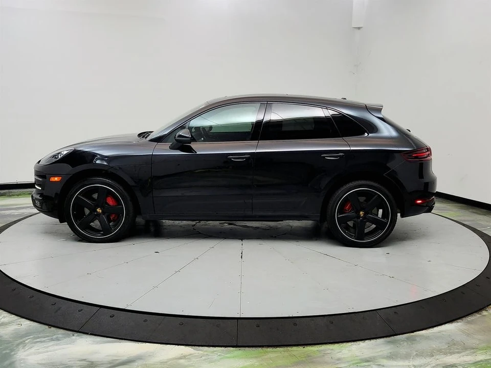 2017 Porsche Macan Turbo - Image 8 of 31